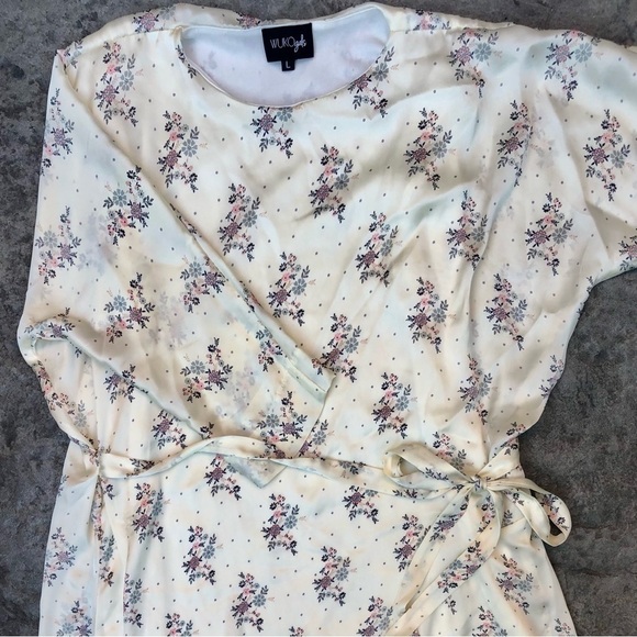 WUKOGALS floral long asymmetric dress size L - Picture 7 of 10